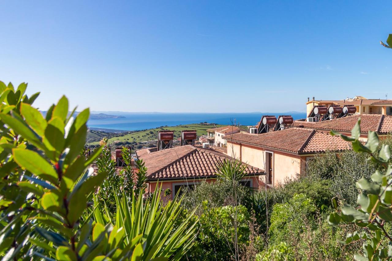 Trinità dʼAgultu Residence Pala Stiddata With Panoramic Swimming Pool المظهر الخارجي الصورة