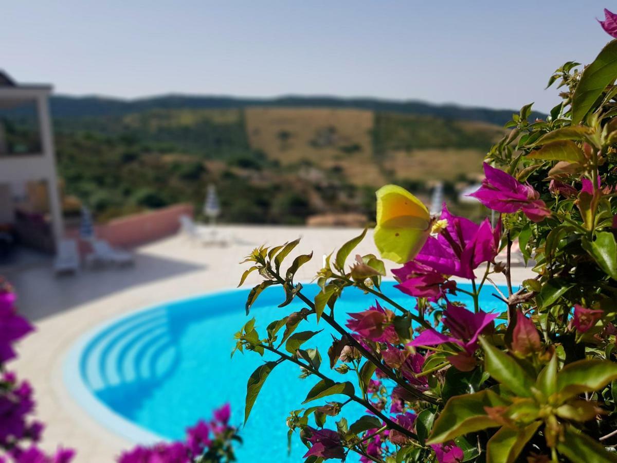 Trinità dʼAgultu Residence Pala Stiddata With Panoramic Swimming Pool المظهر الخارجي الصورة
