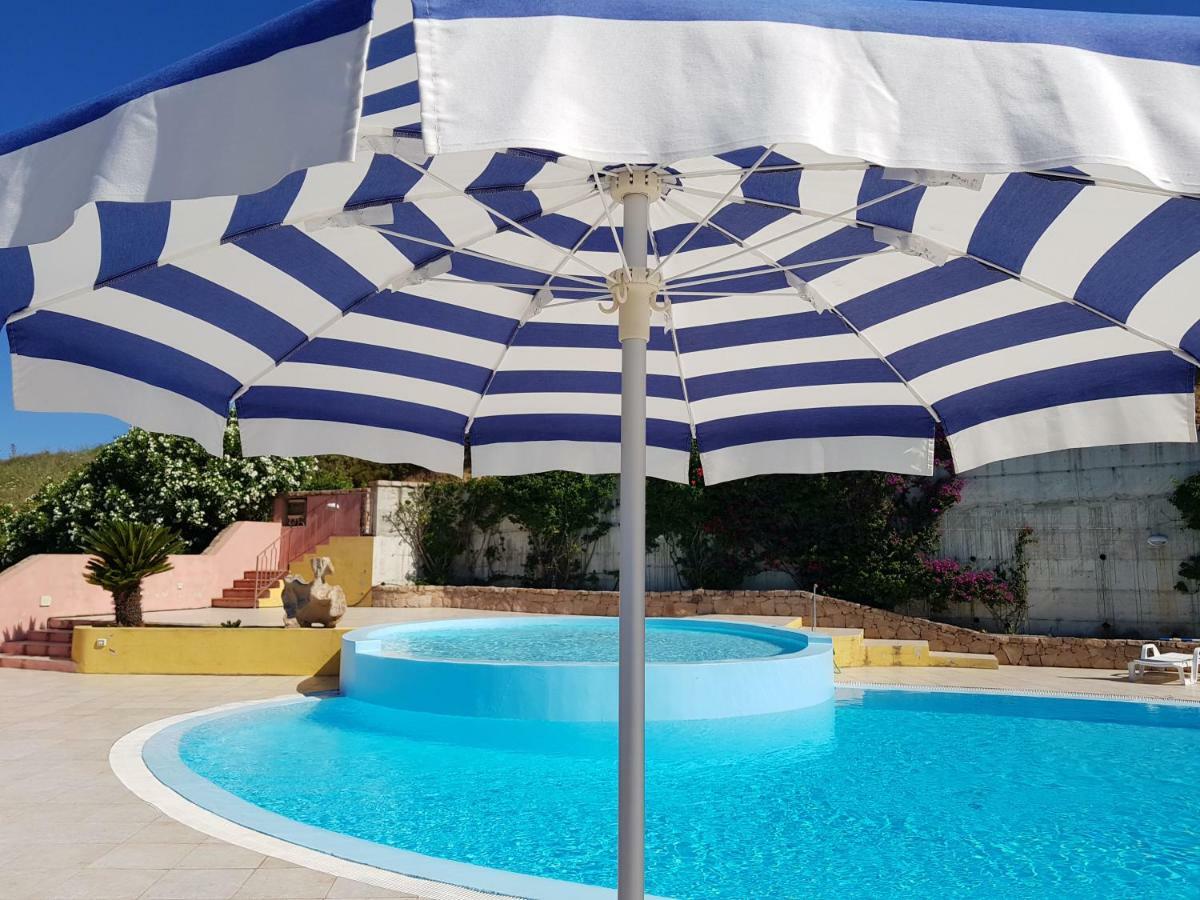 Trinità dʼAgultu Residence Pala Stiddata With Panoramic Swimming Pool المظهر الخارجي الصورة